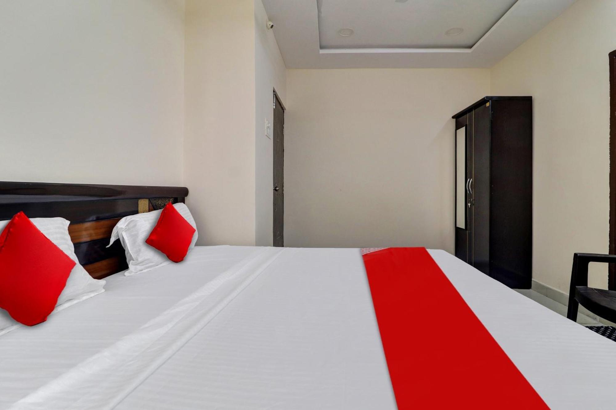 Hotel O Shri Ganesh Near By Himayatnagar,Ashok Nagar,Rtc X Roads Haiderabad Buitenkant foto